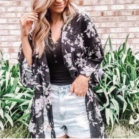 SPIRITUAL GANGSTER Maya Kimono One Size - Picture 1 of 9